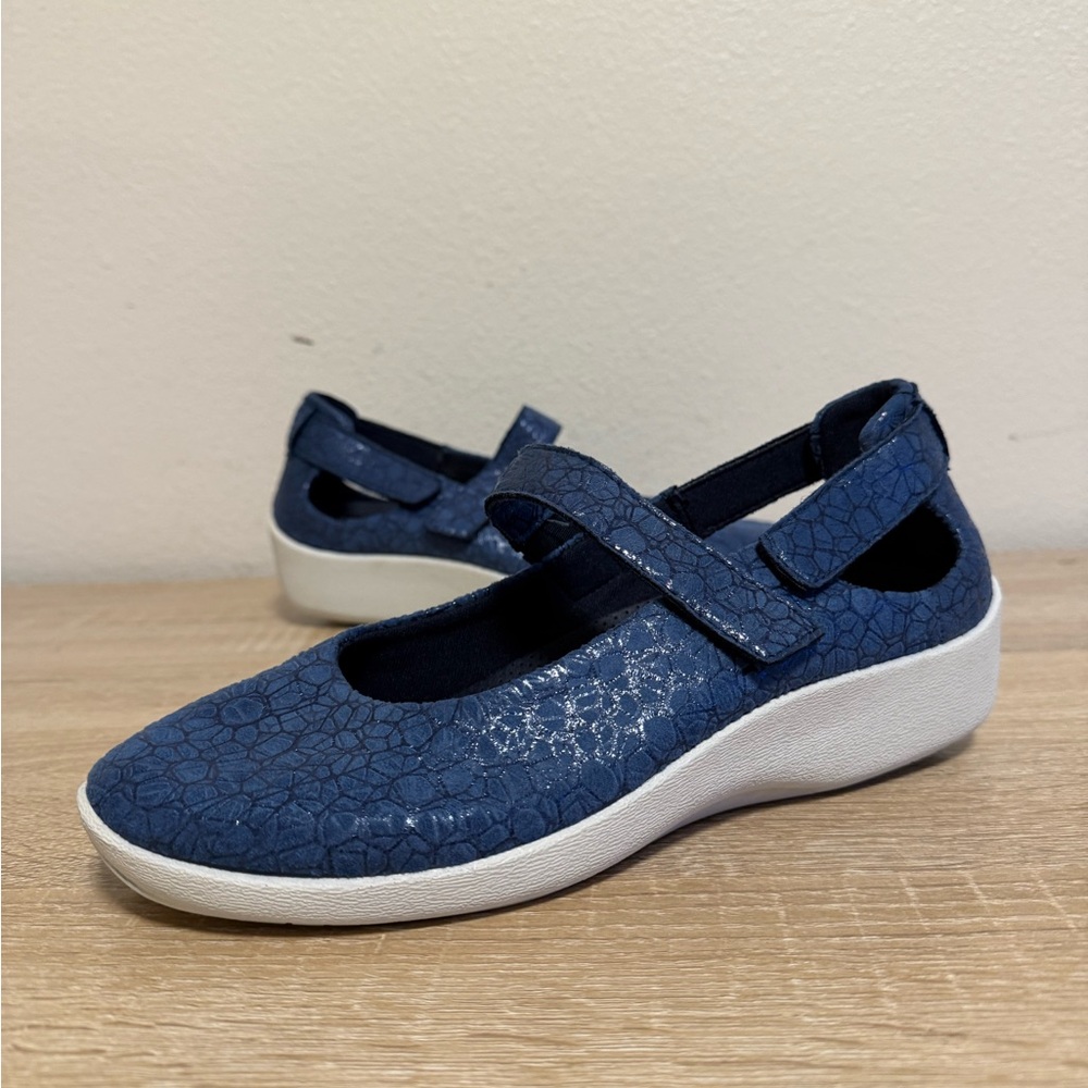 Arcopedico LS sneakers blue size 38 Women's knit comfort shoe‎ US 7 7.5